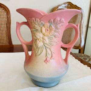 Hull Art U.S.A. Pottery Vase W-6 7 1/2” “Wildflower” Pattern